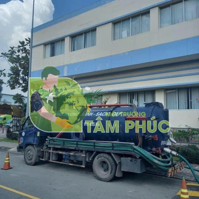 Hút hầm cầu tai miền Trung