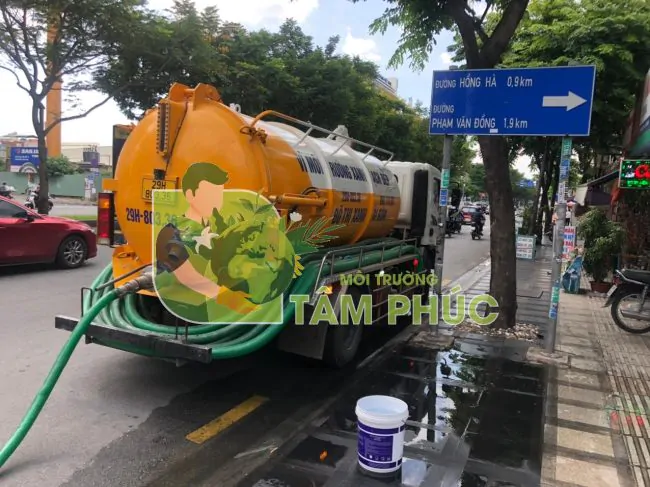 Hút hầm cầu tai miền Trung