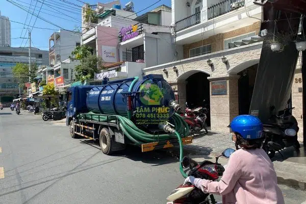 Hút hầm cầu tại Bình Dương - Từ 300k/m³, sạch sẽ, BH 5 năm 11 hut-ham-cau-tai-binh-duong-12