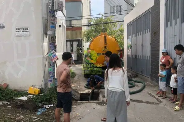 Hút hầm cầu tại Bình Dương - Từ 300k/m³, sạch sẽ, BH 5 năm 18 hut-ham-cau-tai-binh-duong-4