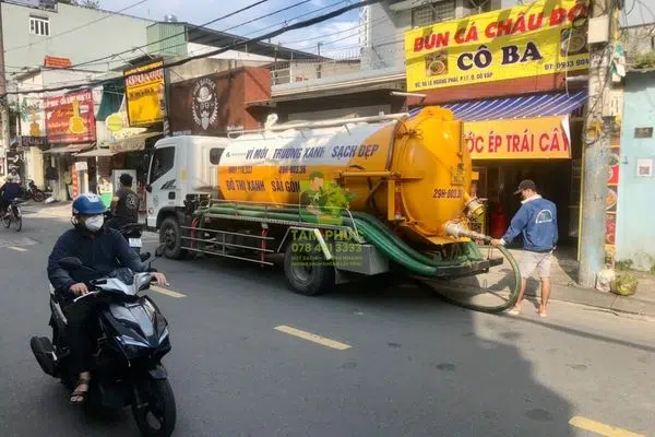 Hút hầm cầu tại Bình Dương - Từ 300k/m³, sạch sẽ, BH 5 năm 14 hut-ham-cau-tai-binh-duong-9