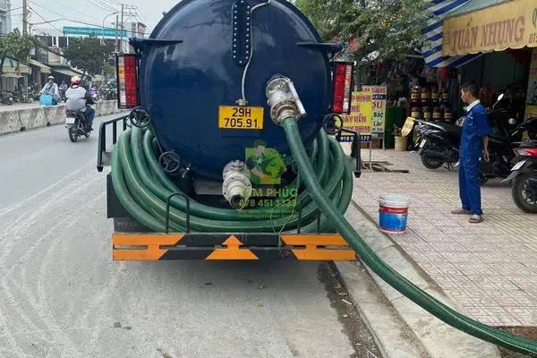 Hút hầm cầu tại Bình Phước - 0 phát sinh chi phí, BH 5 năm 15 Hút hầm cầu tại Bình Phước – bảo hành sau khi thi công