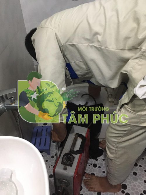 thông bồn cầu nghẹt tại miền Nam