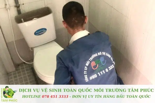 Dịch vụ thông bồn cầu nghẹt tại Bến Tre của Môi Trường Tâm Phúc