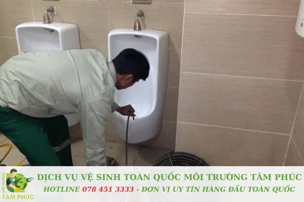 Không đục phá tác động công trình