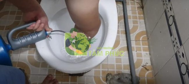 thông tắc bồn cầu tai Bắc Giang