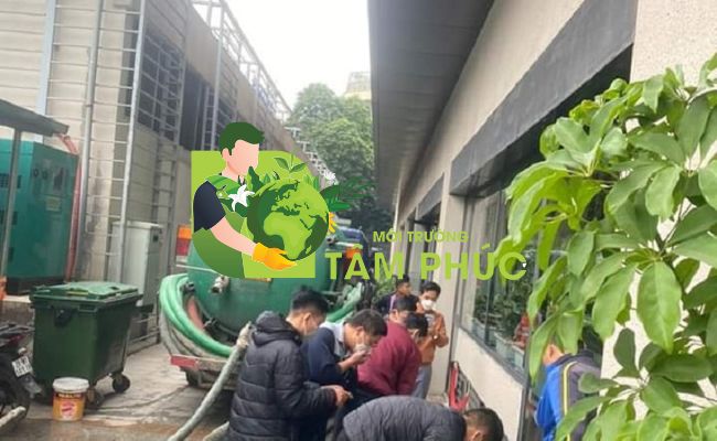 Hút hầm cầu tại Bến Cát - Bảo hành 5 năm, sạch triệt để 100% 3 Quy trình hút hầm cầu tại Bến Cát