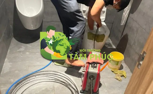 thông bồn cầu nghẹt tại Dĩ An
