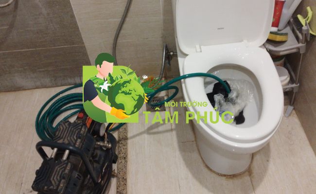 thông bồn cầu nghẹt tại Bắc Tân Uyên