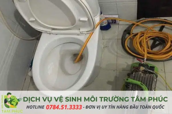 Thắc mắc về dịch vụ thông bồn cầu nghẹt Mỹ Tho uy tín