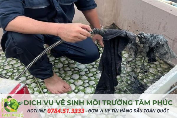 Đơn vị thông tắc cống Thái Bình