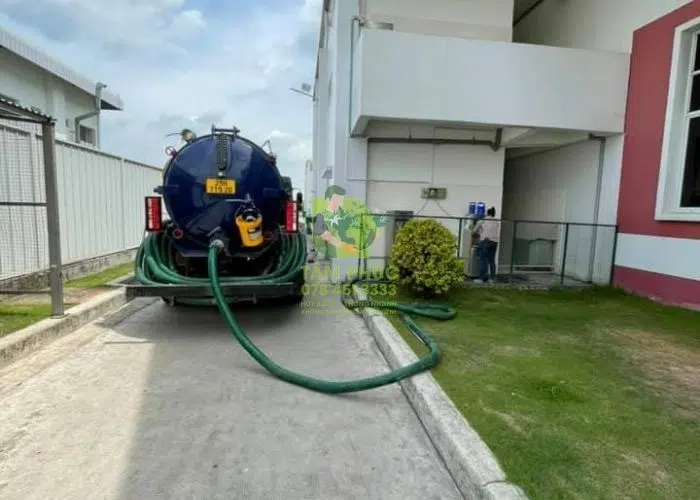 Báo giá hút hầm cầu mới nhất 2026, đơn vị uy tín, BH 5 năm 31 hut-ham-cau-cho-kcn-5