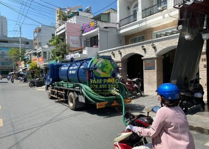 Báo giá hút hầm cầu mới nhất 2026, đơn vị uy tín, BH 5 năm 42 hut-ham-cau-cho-nha-dan-13