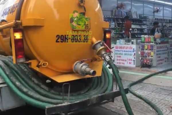 Báo giá hút hầm cầu tại Quảng Nam uy tín số 1 3 hut-ham-cau-tai-quang-nam-7-1