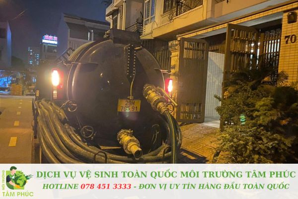 Hút bể phốt tại thị xã Quảng Yên Giá Tốt - 15 Phút Có Mặt 1 Dich vu hut be phot tai thi xa Quang Yen Moi Truong Tam Phuc 4 -