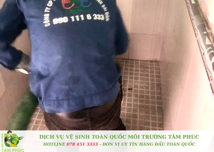 hut-be-phot-tai-cau-giay