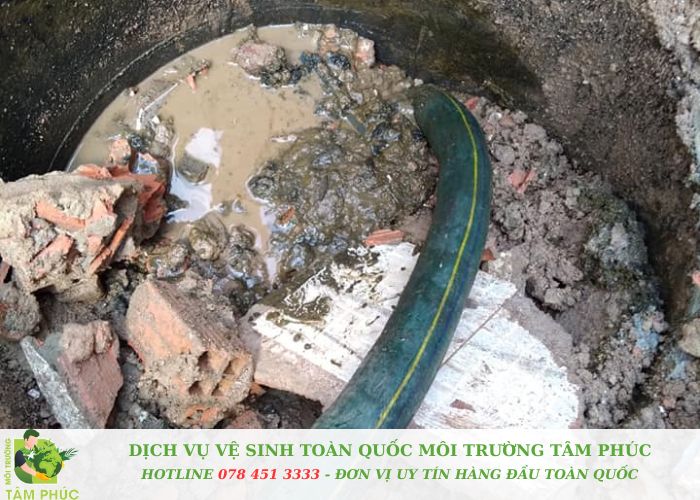 Hút bể phốt tại Chương Mỹ - Giải đáp thắc mắc khách hàng