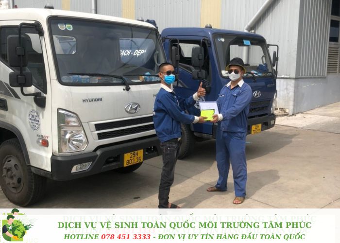 Hút bể phốt tại Gia Lâm Sạch - Rẻ - BH 5 năm 12 Hút bể phốt tại Gia Lâm chuyên nghiệp và uy tín