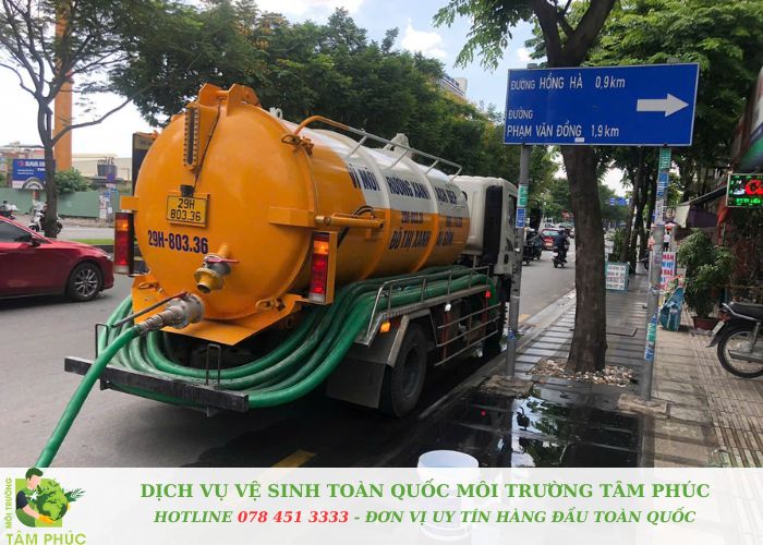 Hút bể phốt tại Hà Nội - Xử lý triệt để, BH 60 tháng 15 Hút bể phốt tại Hà Nội - An toàn vệ sinh môi trường