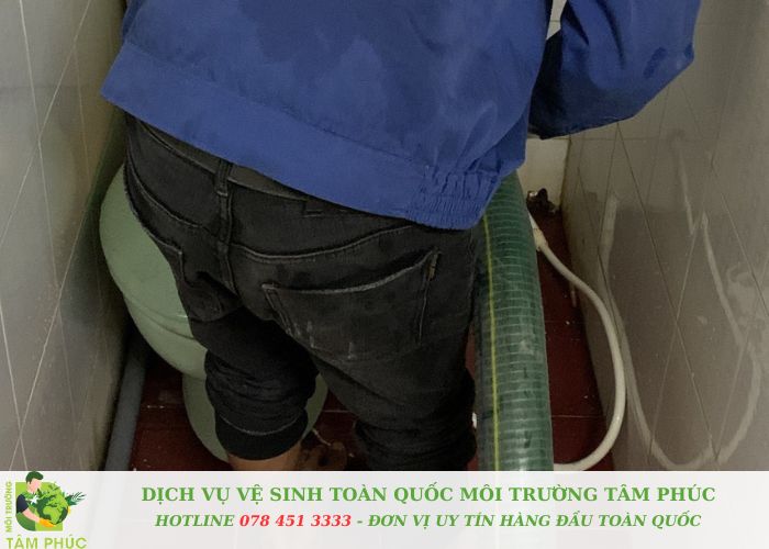 Hút bể phốt tại Quốc Oai Nhanh chóng - Chuyên nghiệp 9 Hut be phot tai Quoc Oai Moi Truong Tam Phuc 10 -