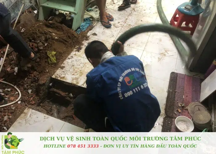 Hút bể phốt tại Quốc Oai Môi Trường Tâm Phúc (2)