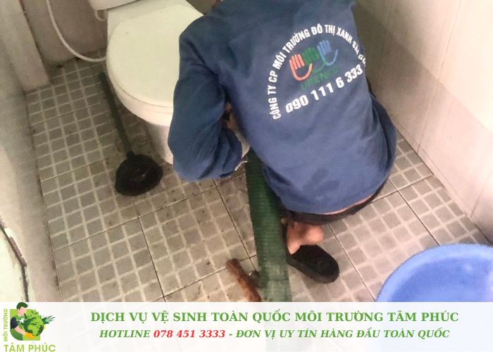 Hut be phot tai Ung Hoa Moi Truong Tam Phuc 10 -