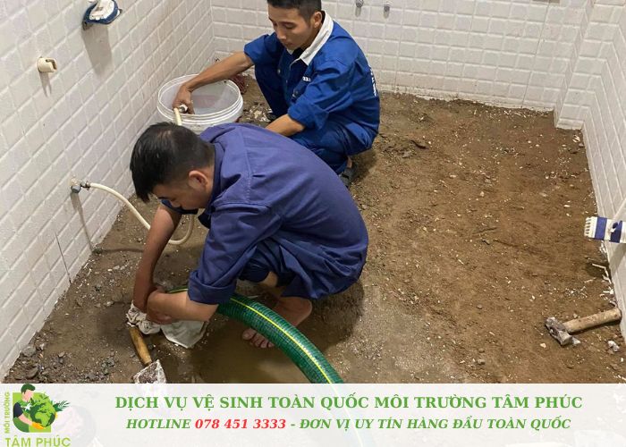 Hut ham cau tai TP.HCM Moi Truong Tam Phuc22 -