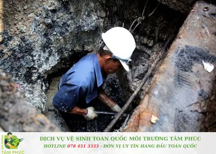 Hut ham cau tai TP.HCM Moi Truong Tam Phuc8 -