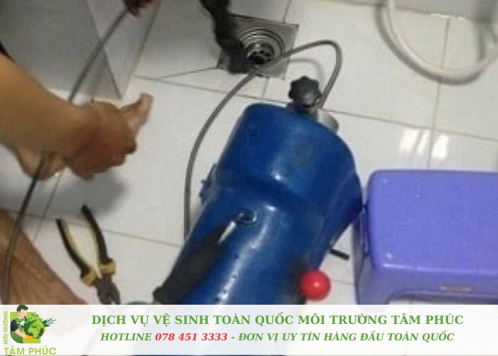 Thông tắc cống tại Đan Phượng Có mặt ngay, Giá 99K 6 Thong tac cong tai Dan Phuong Moi Truong Tam Phuc 7 -