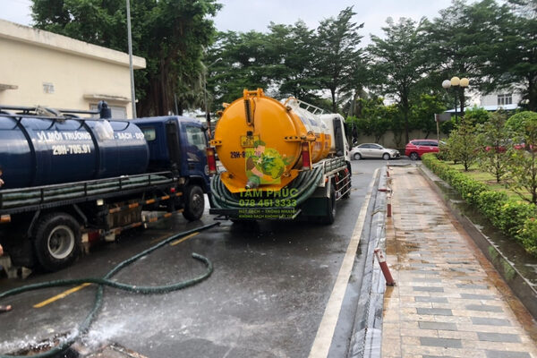 Hút hầm cầu tại Quận 5 - Có mặt ngay, BH 5 năm 3 hut-ham-cau-tai-quan-5-12