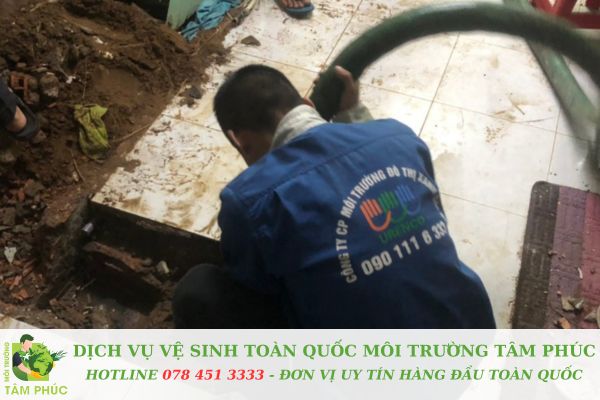 Hút hầm cầu tại Quận 8