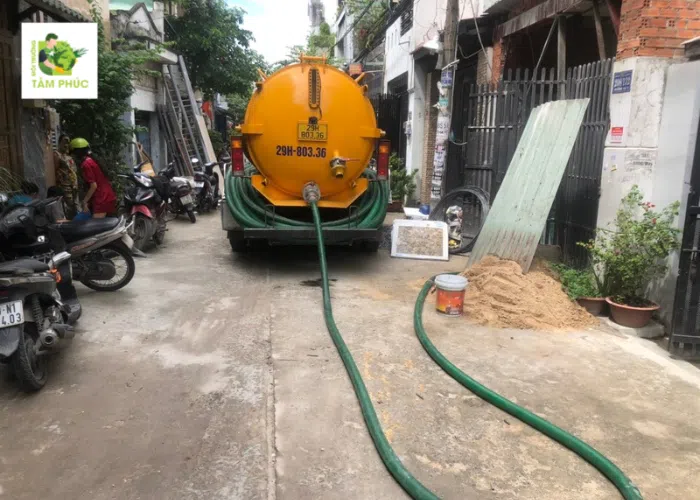 Hút hầm cầu tại TPHCM giá từ 300k/1m3, 15P có mặt, BH 5 năm 20 hut-ham-cau-tai-tphcm