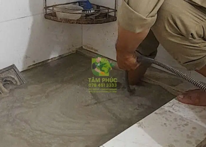 Thông cống nghẹt tại Quận 6 - Bảng giá mới nhất 2026 4 Hình ảnh thông cống nghẹt tại Quận 6 ở nhà dân của Tâm Phúc