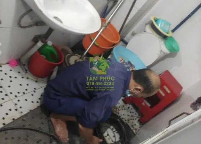 Thông Cống Nghẹt Tại Quận Phú Nhuận Uy Tín – Phục Vụ 24/7 10 Hình ảnh thực tế triển khai dịch vụ thông cống nghẹt tại Quận Phú Nhuận của Môi Trường Tâm Phúc