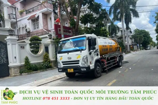 Hút bể phốt tại Đầm Hà
