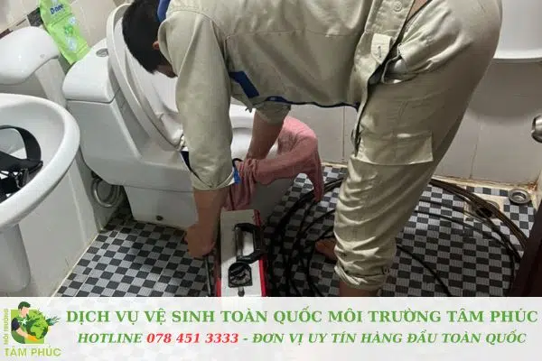 Thông bồn cầu nghẹt tại Quận 1