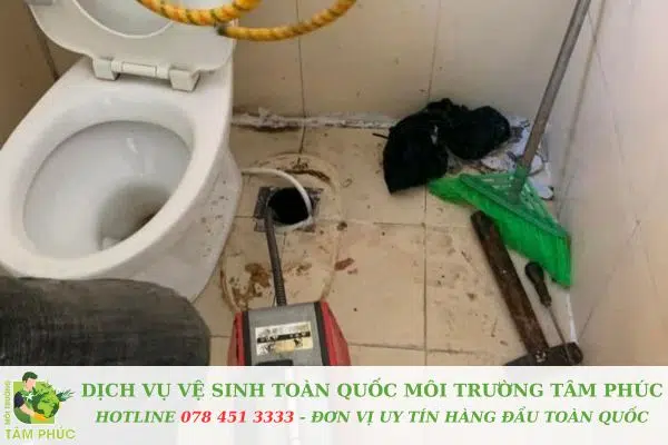 Thông bồn cầu nghẹt tại Quận 3