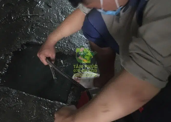 Thông Cống Nghẹt Tại Huyện Bình Chánh Giá Rẻ, Hiệu Quả 100% 5 thong cong nghet tai huyen binh chanh 5 1 -