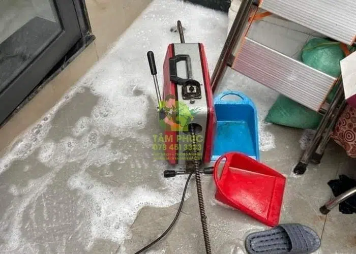 Thông Cống Nghẹt Tại Quận Tân Bình – Có Mặt Sau 30 Phút 2 thong cong nghet tai quan tan binh 1 1 -