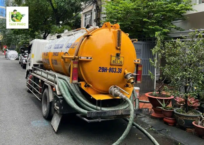 Hút Hầm Cầu tại Núi Cấm (An Giang) - Chuyên Nghiệp - Thiết Bị Mới 4 hut ham cau tai nui cam 4 -