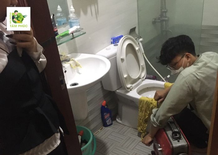 Thông bồn cầu nghẹt tại Bình Long - Thông sạch có bảo hành