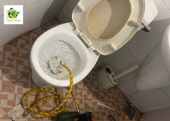 Thông Bồn Cầu Nghẹt Tại Chợ Gạo 24/24 Tâm Phúc 2 thong bon cau nghet tai cho gao 2 -