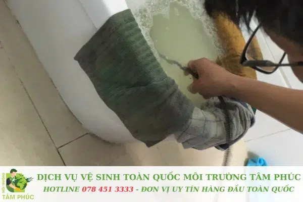 Thông bồn cầu nghẹt tại Quận 2