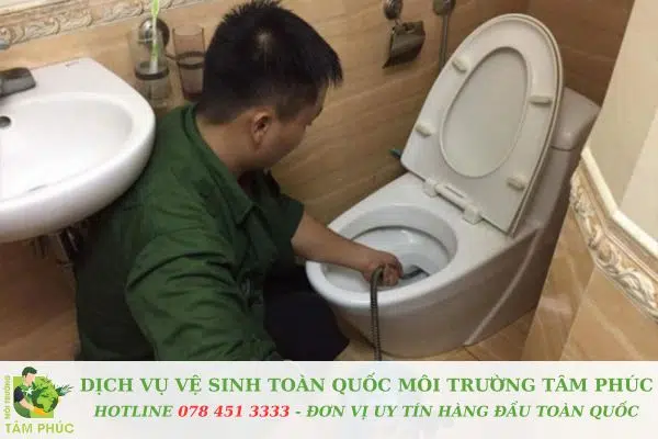Thông bồn cầu nghẹt tại Quận 2