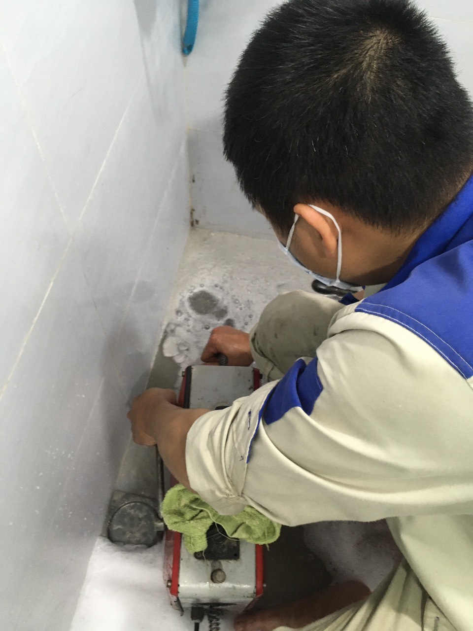 Thông Cống Nghẹt TP.HCM 14 z3917512458640 b55c796333105e915c3af55d59033003 -