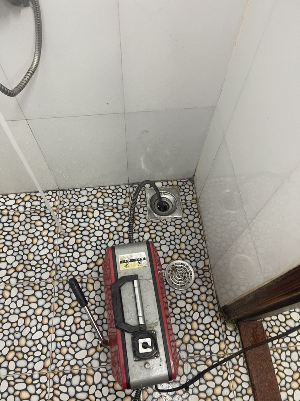 Thông Cống Nghẹt TP.HCM 16 z3922938754534 289e5492ef91a1b65c3a9ae9efb89197 -