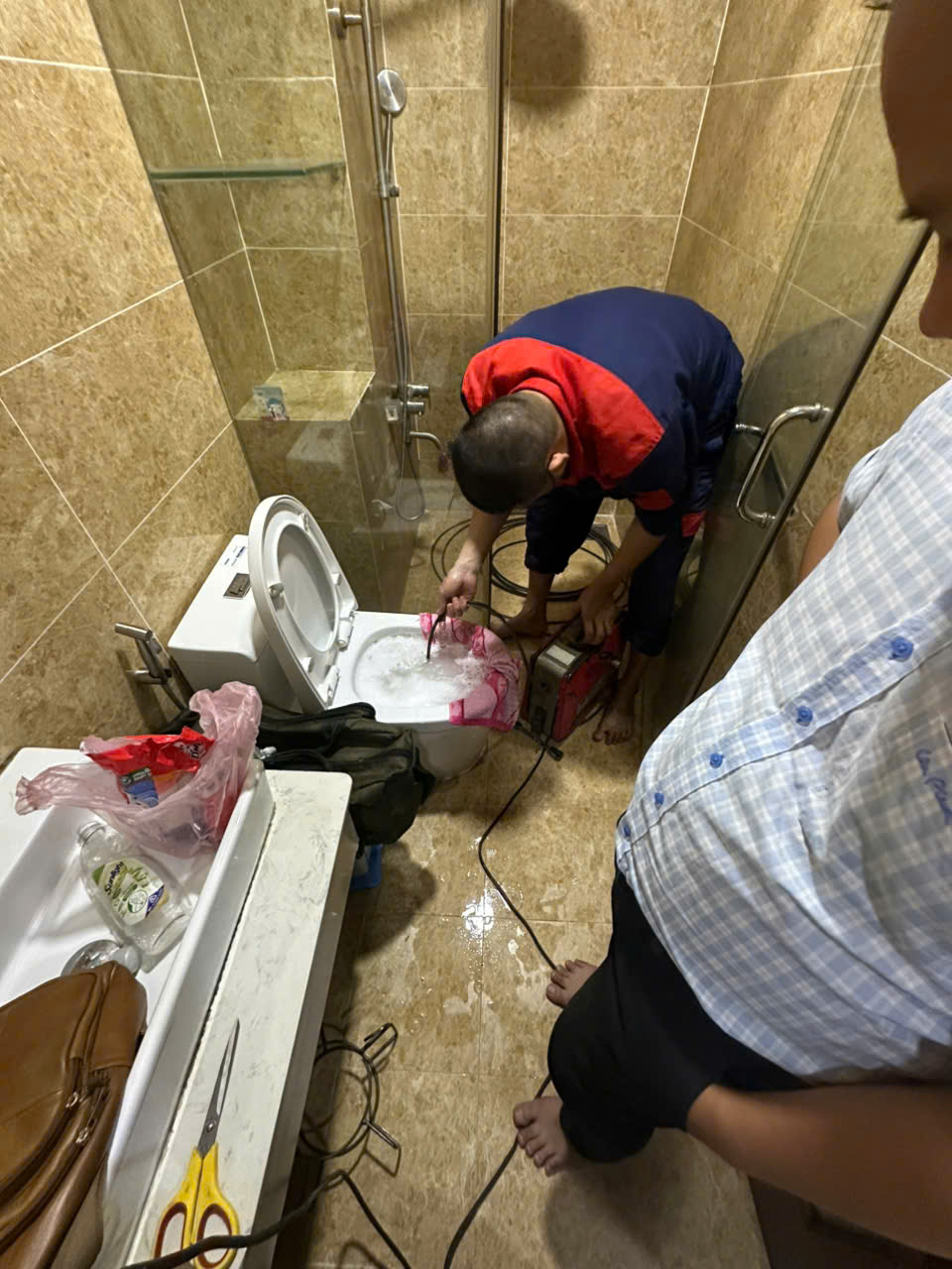 Thông Cống Nghẹt TP.HCM 13 z6348062675520 0c34b95995de155da074937db08d07d3 -