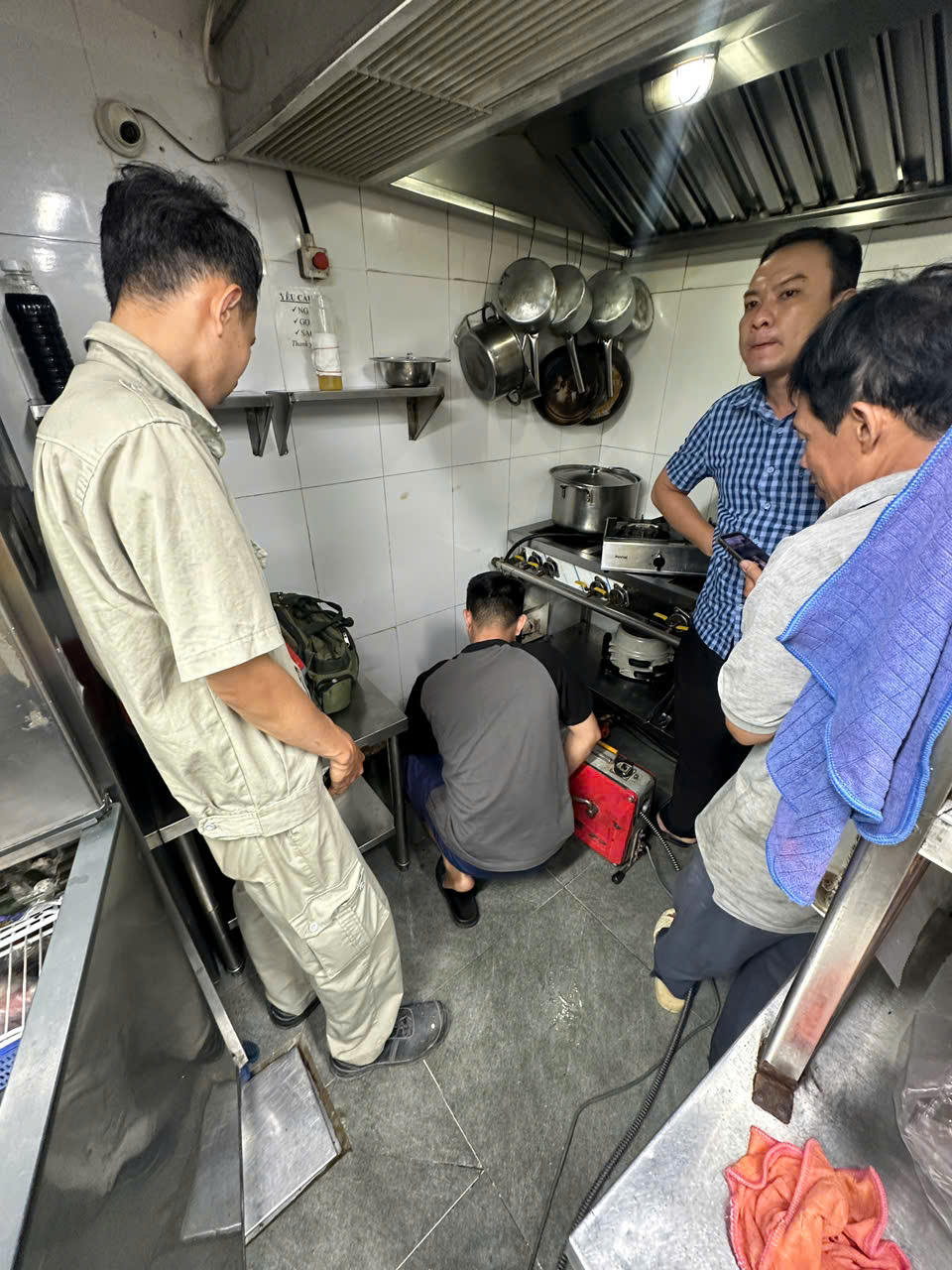 Thông Cống Nghẹt TP.HCM 5 z6500587032413 09ce0b85839ac5051701a74e4c67a19a -