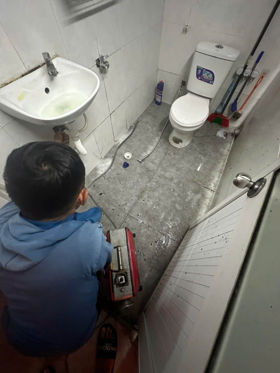 Thông Cống Nghẹt TP.HCM 6 z6503846993297 cb761c34bd20c318efb5fe62d0eac001 -