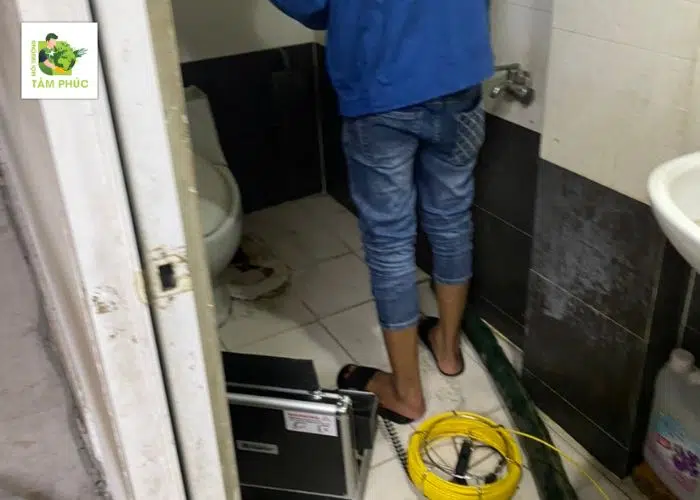 Hút Hầm Cầu Tại Phú Lâm (An Giang) - Giá Rẻ 2025 4 hut ham cau tai phu lam 2 -